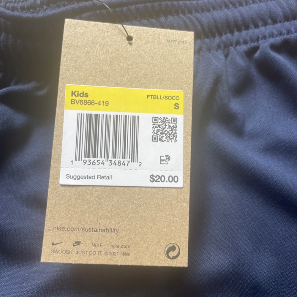 NWT Nike kids dri fit shorts - Picture 3 of 3